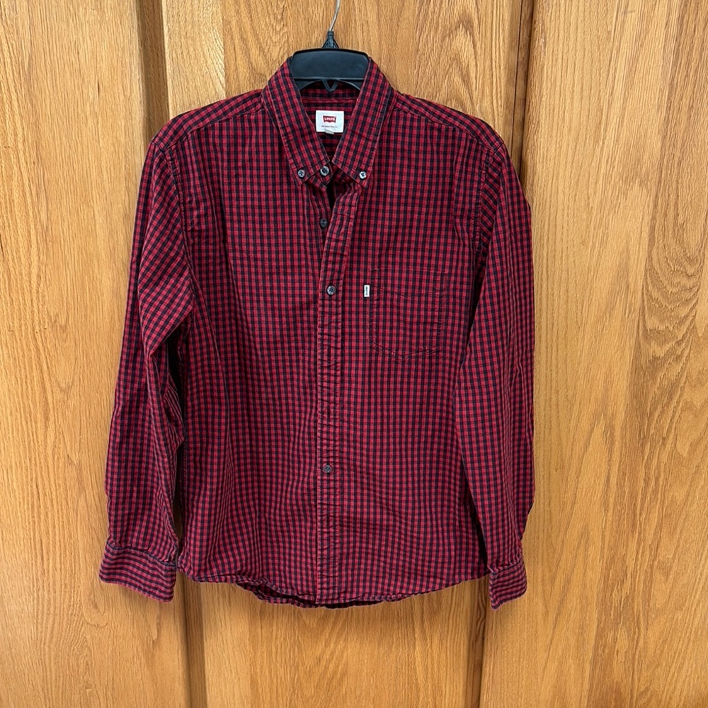 Levi’s Classic Long Sleeve Red Black Button Up Lightweight Cotton Shirt 19586 L